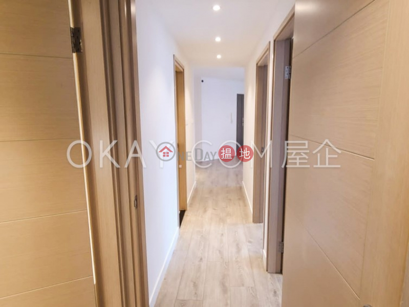 HK$ 35,000/ month | Goldwin Heights Western District, Nicely kept 3 bedroom on high floor | Rental