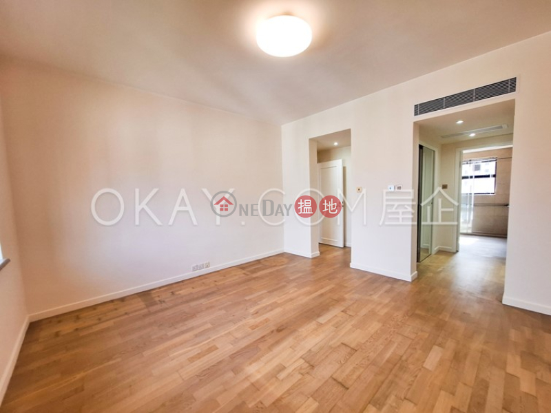 HK$ 120,000/ month | The Albany, Central District Rare 3 bedroom on high floor with balcony & parking | Rental