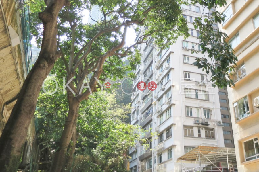 HK$ 35,000/ month Winfield Gardens | Wan Chai District Lovely 2 bedroom with parking | Rental