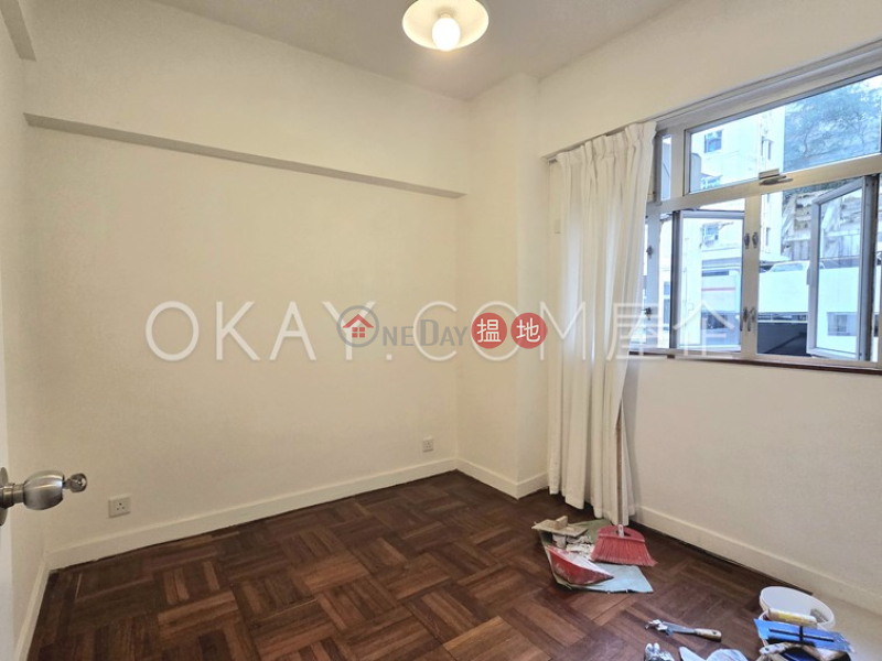 HK$ 32,000/ month Fook Wah Mansions, Western District, Rare 3 bedroom in Mid-levels West | Rental