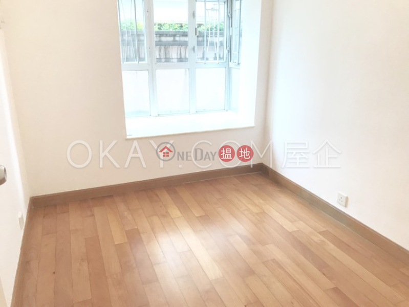HK$ 15M | Conduit Tower, Western District Luxurious 3 bedroom in Mid-levels West | For Sale