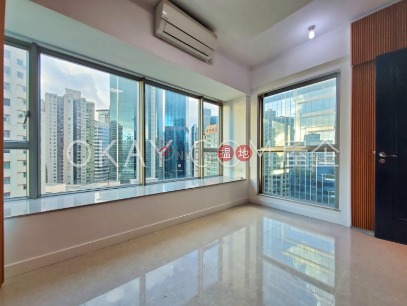 HK$ 37,000/ month | Diva, Wan Chai District, Tasteful 3 bedroom on high floor | Rental