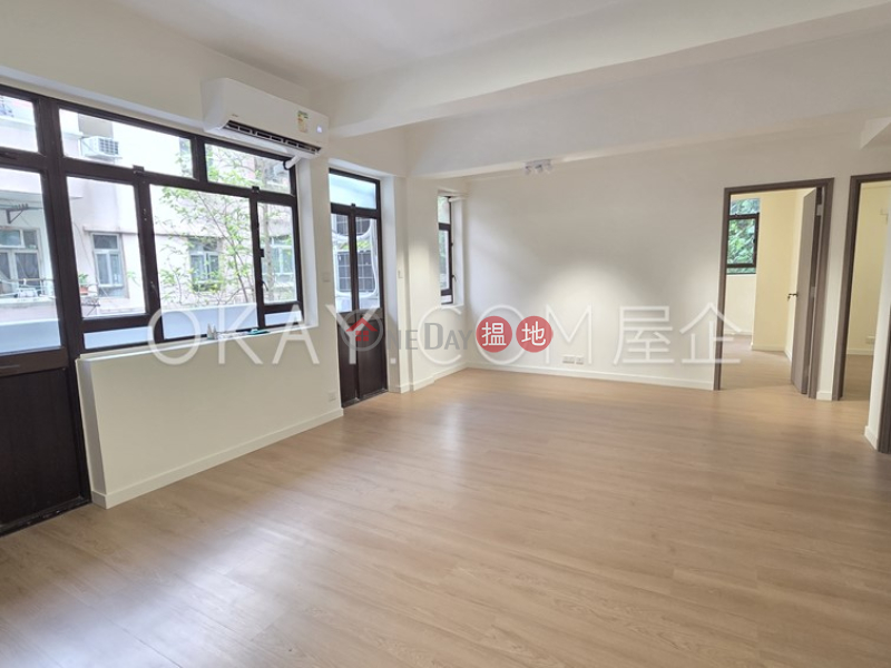 HK$ 38,000/ month | Hillview Garden Western District | Nicely kept 3 bedroom with balcony | Rental