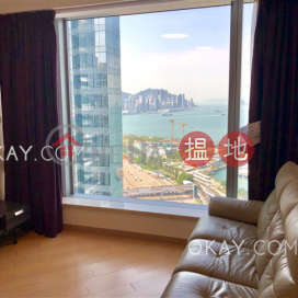 Beautiful 3 bedroom on high floor with harbour views | For Sale