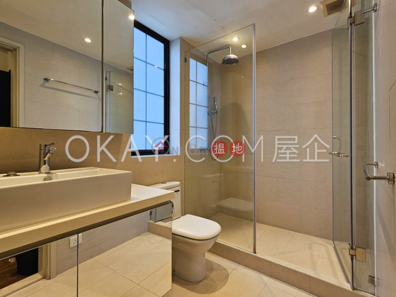 Rare 1 bedroom on high floor with rooftop & balcony | Rental | 33-35 Bridges Street 必列者士街33-35號 Rental Listings
