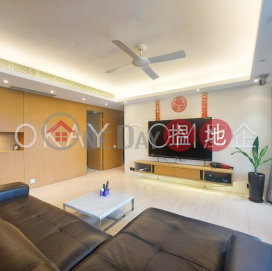 Nicely kept 3 bedroom with balcony | For Sale