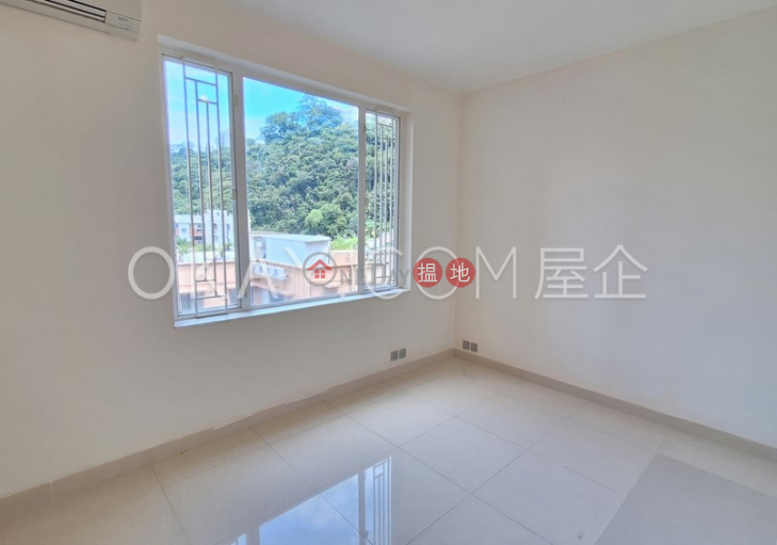 HK$ 17M 130-132 Green Lane Court, Wan Chai District | Stylish 2 bedroom with balcony & parking | For Sale