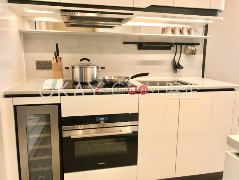 HK$ 40,000/ month | Townplace Soho | Western District | Nicely kept 2 bedroom with balcony | Rental