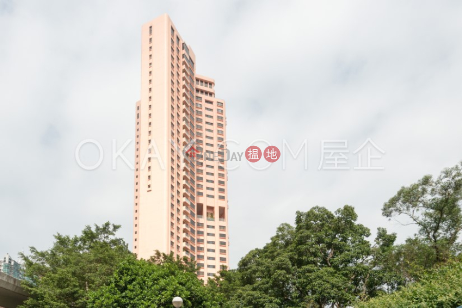 Rare 3 bedroom on high floor with balcony & parking | Rental | The Albany 雅賓利大廈 Rental Listings