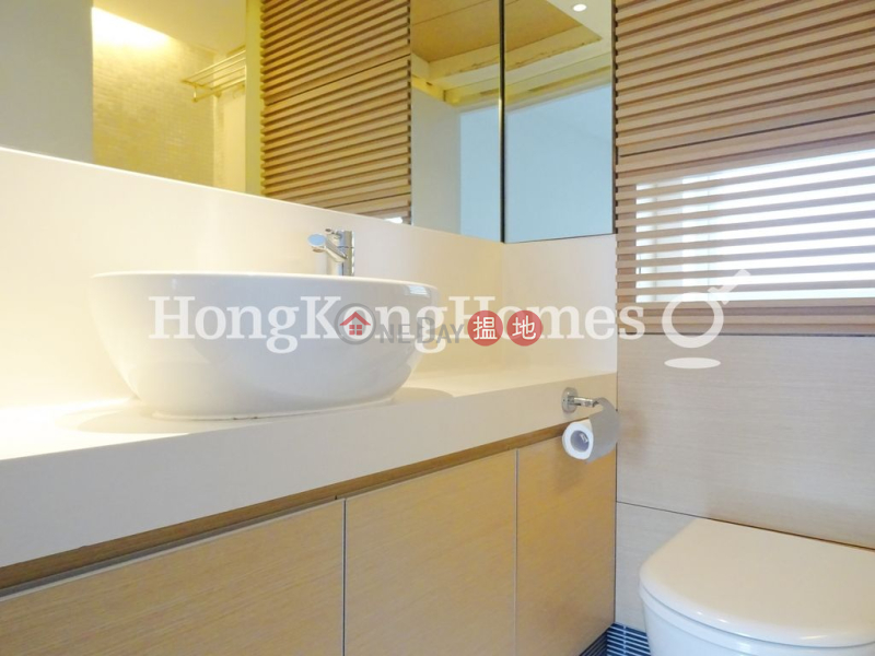 HK$ 45,000/ month | Centrestage Central District 3 Bedroom Family Unit for Rent at Centrestage