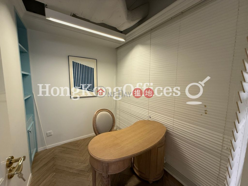 HK$ 128,400/ month New World Tower, Central District, Office Unit for Rent at New World Tower