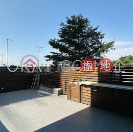 Intimate 3 bedroom with terrace | Rental, Fung Shing Building 豐盛大廈 | Western District (OKAY-R133572)_0