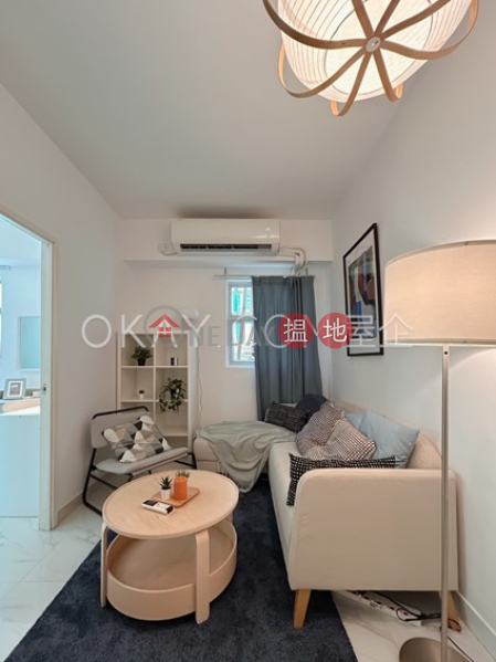 Elegant 3 bedroom in Sai Ying Pun | Rental | Tak Tung House 德東樓 Rental Listings