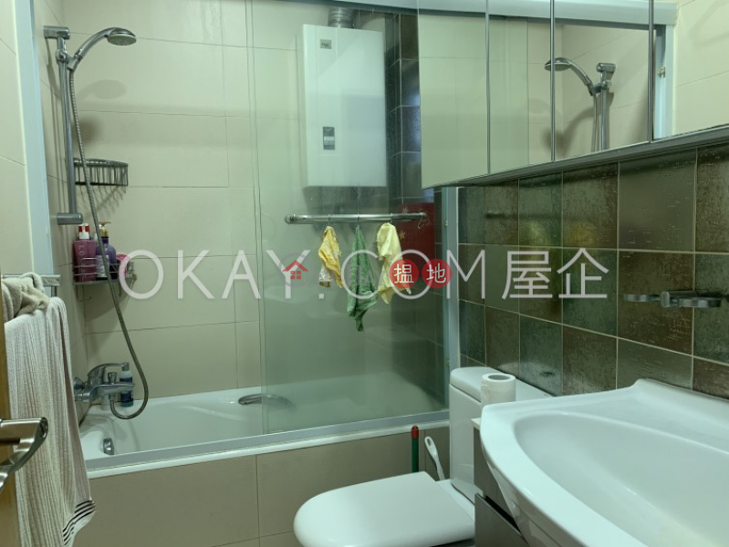 Rare 3 bedroom on high floor with rooftop & parking | For Sale | Coral Court Block B-C 珊瑚閣 B-C座 Sales Listings
