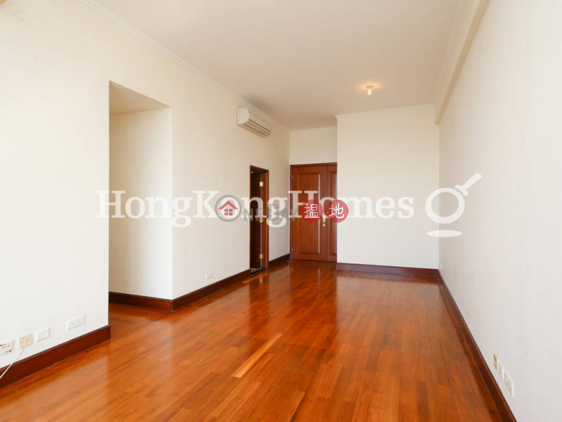 3 Bedroom Family Unit for Rent at The Mount Austin Block 1-5 8-10 Mount Austin Road | Central District | Hong Kong | Rental, HK$ 46,800/ month