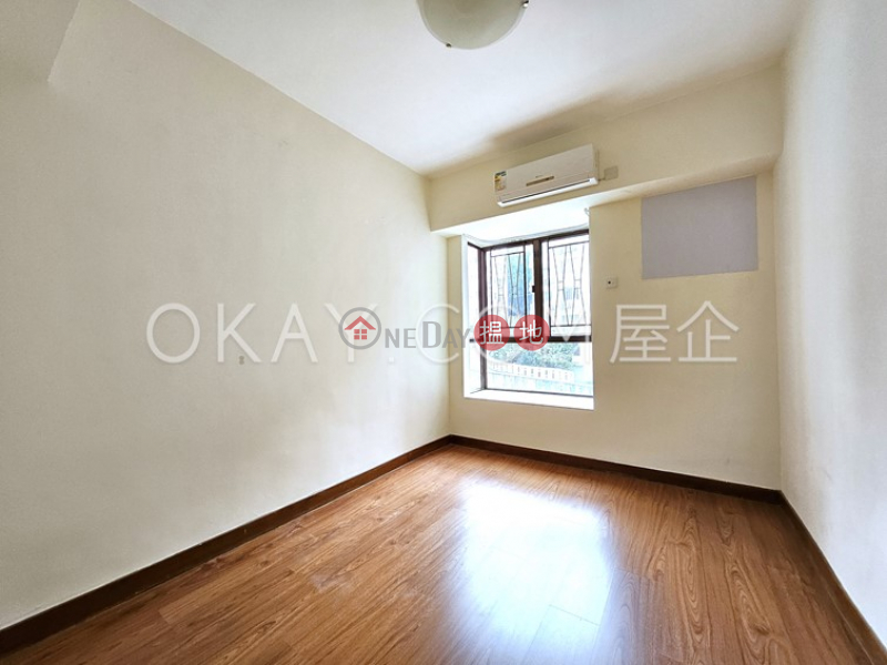 HK$ 55,000/ month | Dragonview Court | Western District | Tasteful 3 bedroom with balcony & parking | Rental