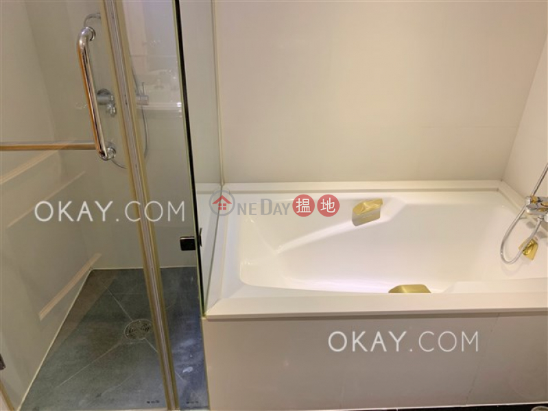 HK$ 49,800/ month, Fairlane Tower Central District Stylish 2 bedroom in Mid-levels Central | Rental