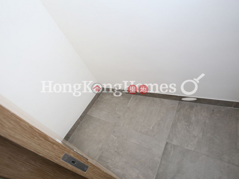 Property Search Hong Kong | OneDay | Residential Rental Listings, 3 Bedroom Family Unit for Rent at Block B Dragon Court