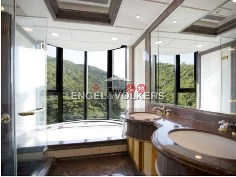 HK$ 80M, 3 Repulse Bay Road Wan Chai District 3 Bedroom Family Flat for Sale in Jardines Lookout