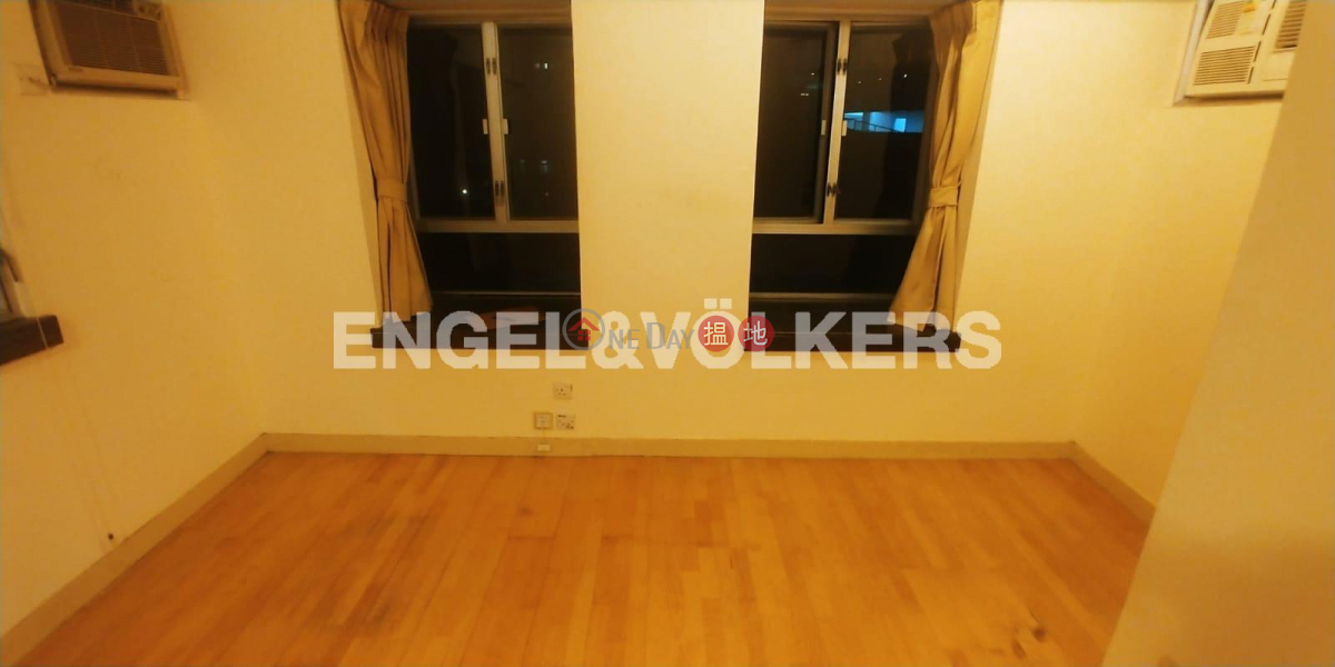 2 Bedroom Flat for Sale in Mid Levels West | 6 Castle Road | Western District | Hong Kong | Sales | HK$ 5.8M