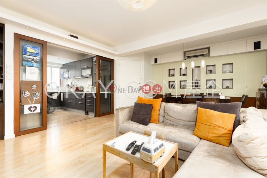 Efficient 3 bed on high floor with balcony & parking | For Sale 72-82 Blue Pool Road | Wan Chai District, Hong Kong, Sales HK$ 28M