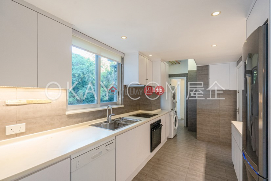 Efficient 3 bedroom with balcony & parking | For Sale | POKFULAM COURT, 94Pok Fu Lam Road 碧林閣 Sales Listings