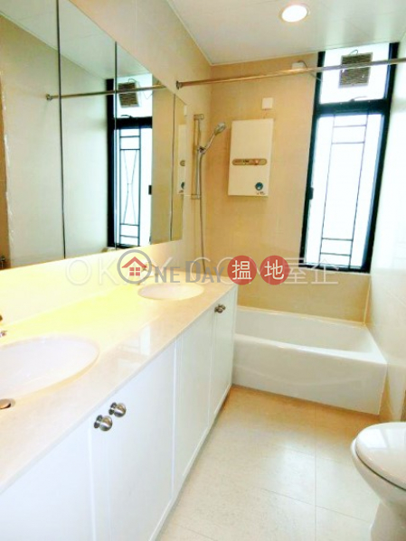 HK$ 78,000/ month Tower 1 37 Repulse Bay Road | Southern District Gorgeous 3 bedroom on high floor with balcony & parking | Rental