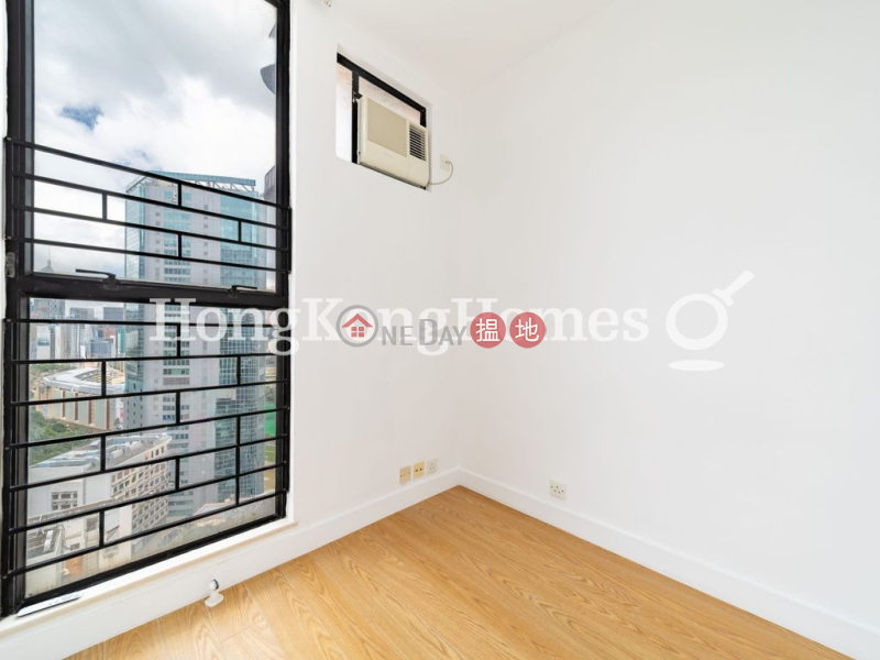 3 Bedroom Family Unit for Rent at Village Garden 17 Village Road | Wan Chai District | Hong Kong | Rental HK$ 30,000/ month