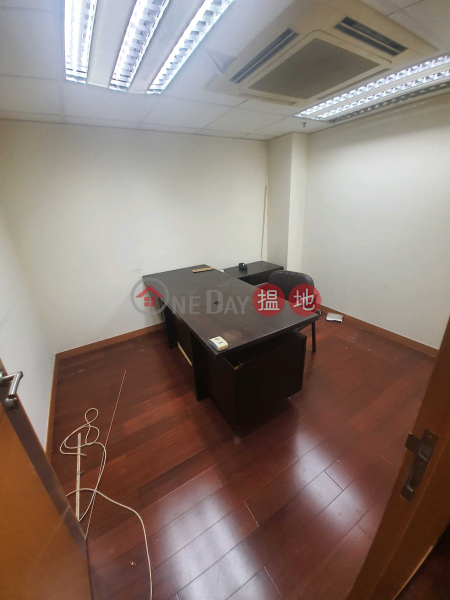 TEL 98755238 | 340-342 Hennessy Road | Wan Chai District Hong Kong | Rental HK$ 26,000/ month