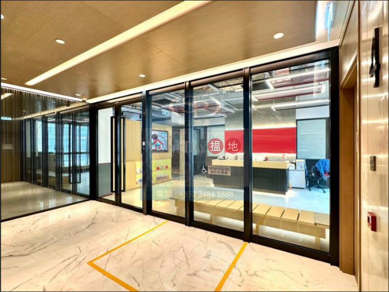 Kwun Tong KT ONE: grand decoration, one unit for each floor | South China Factory Building 南華工業大廈 Rental Listings