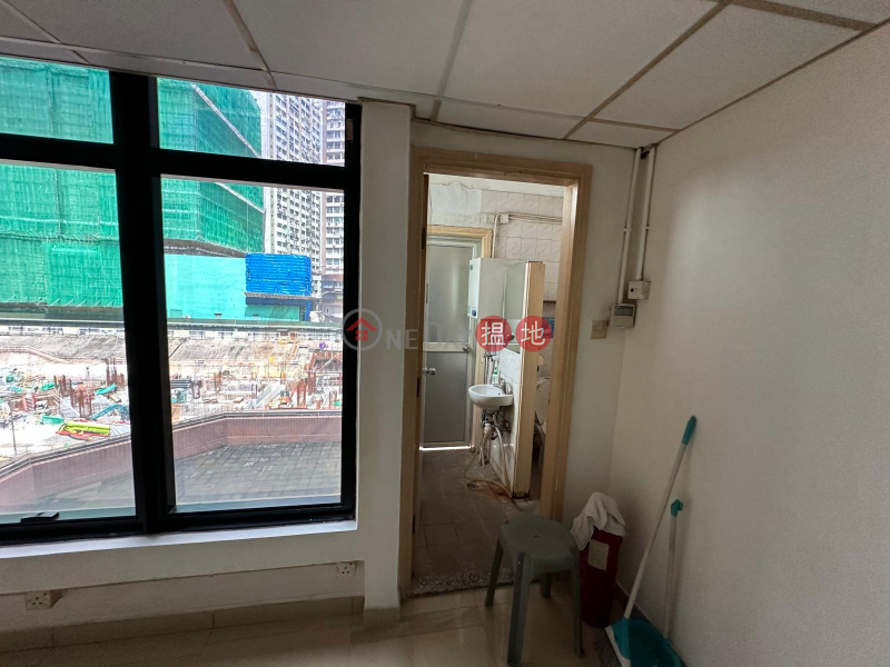 Clean and tidy decorated square and practical | 1-4 Yip Shing Street | Kwai Tsing District | Hong Kong Rental HK$ 48,000/ month