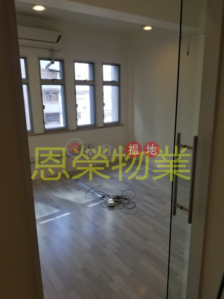 HK$ 24,000/ month Kuo Wah Building Wan Chai District, TEL: 98755238