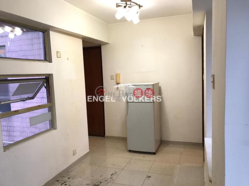 Studio Flat for Sale in Sai Ying Pun, Jade Court 翠華閣 Sales Listings | Western District (EVHK44898)