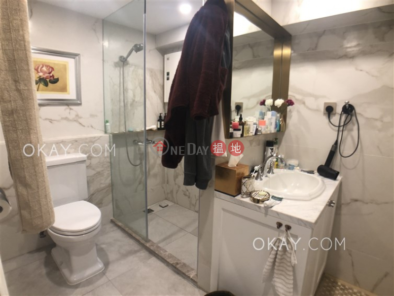 Property Search Hong Kong | OneDay | Residential | Rental Listings Elegant 3 bedroom in Mid-levels West | Rental
