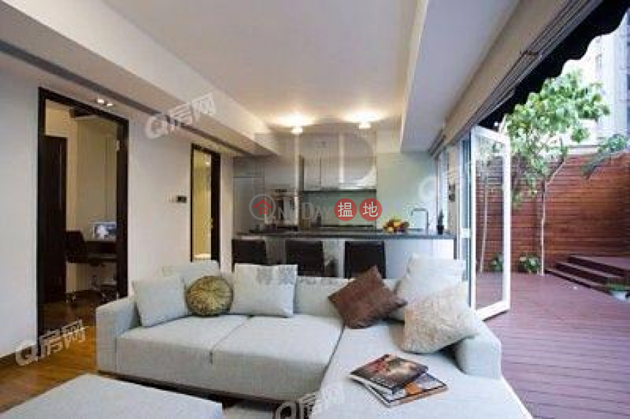 HK$ 42,000/ month Wah Fai Court Western District, Wah Fai Court | 2 bedroom Low Floor Flat for Rent