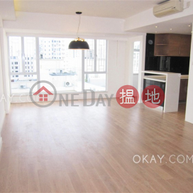Popular 2 bedroom on high floor with rooftop | Rental | First Mansion 第一大廈 _0