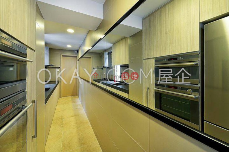 Property Search Hong Kong | OneDay | Residential | Sales Listings Gorgeous 2 bedroom on high floor with balcony & parking | For Sale