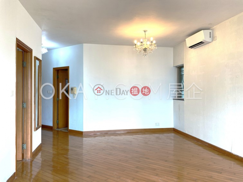 HK$ 37M Sorrento Phase 2 Block 1 Yau Tsim Mong, Stylish 3 bedroom on high floor with balcony | For Sale