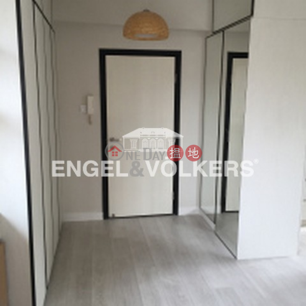 1 Bed Flat for Rent in Stanley, Chik Tak Mansion 積德樓 Rental Listings | Southern District (EVHK28715)