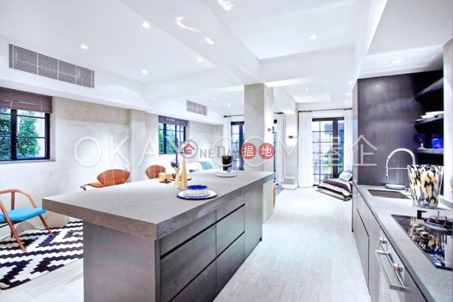Stylish 2 bedroom in Mid-levels West | For Sale 42 Robinson Road | Western District Hong Kong | Sales, HK$ 33M