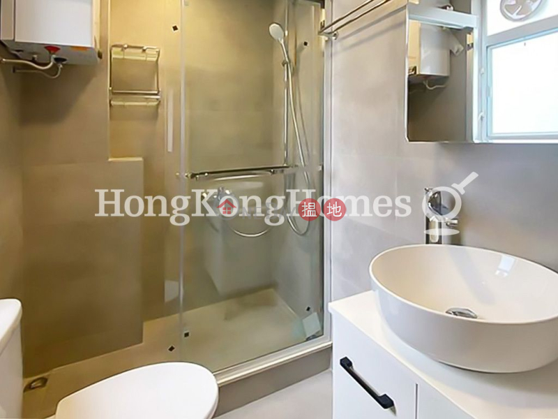 3 Bedroom Family Unit for Rent at Tak On Mansion | Tak On Mansion 德安樓 Rental Listings