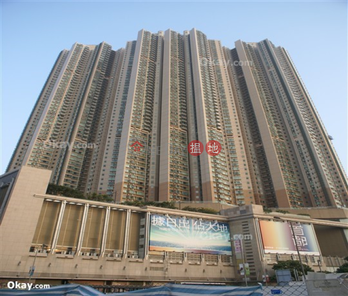 Stylish 3 bedroom with sea views & balcony | Rental | Tower 1 The Victoria Towers 港景峯1座 Rental Listings