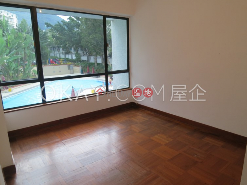 HK$ 100,000/ month | Burnside Estate Southern District | Efficient 3 bedroom with parking | Rental