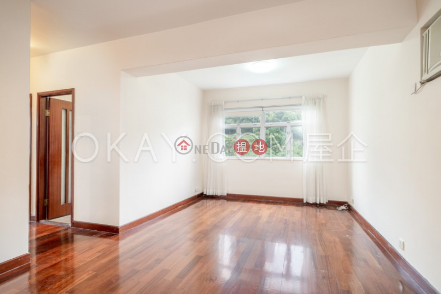 HK$ 25,000/ month | Shan Kwong Tower, Wan Chai District | Luxurious 2 bedroom on high floor with parking | Rental
