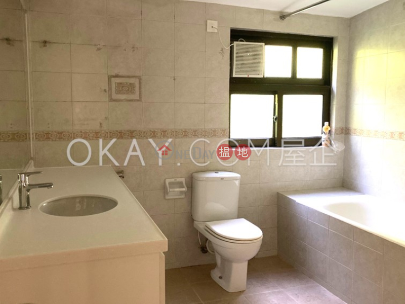 HK$ 60,000/ month, Fairway Vista | Sai Kung Gorgeous house with sea views, balcony | Rental