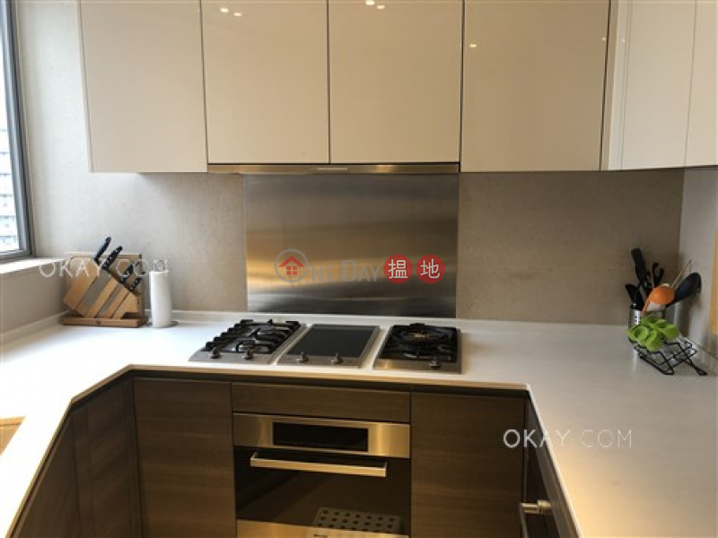 Gorgeous 3 bedroom on high floor with balcony & parking | Rental | The Summa 高士台 Rental Listings