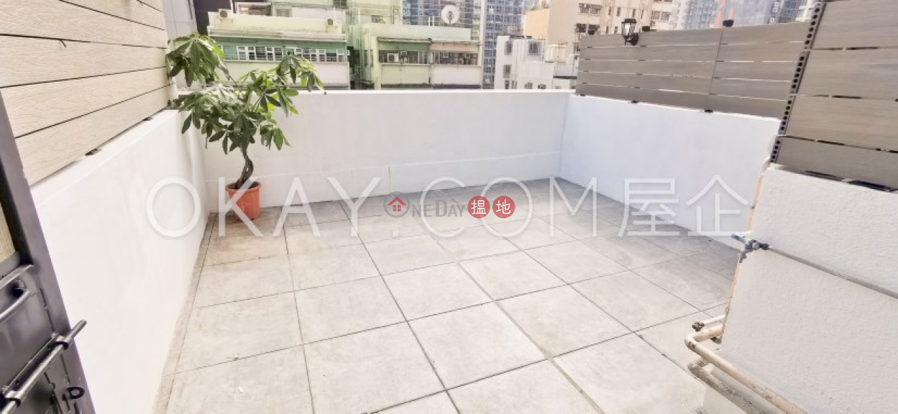 HK$ 32,000/ month, Linfond Mansion | Wan Chai District | Gorgeous 1 bedroom on high floor with rooftop | Rental