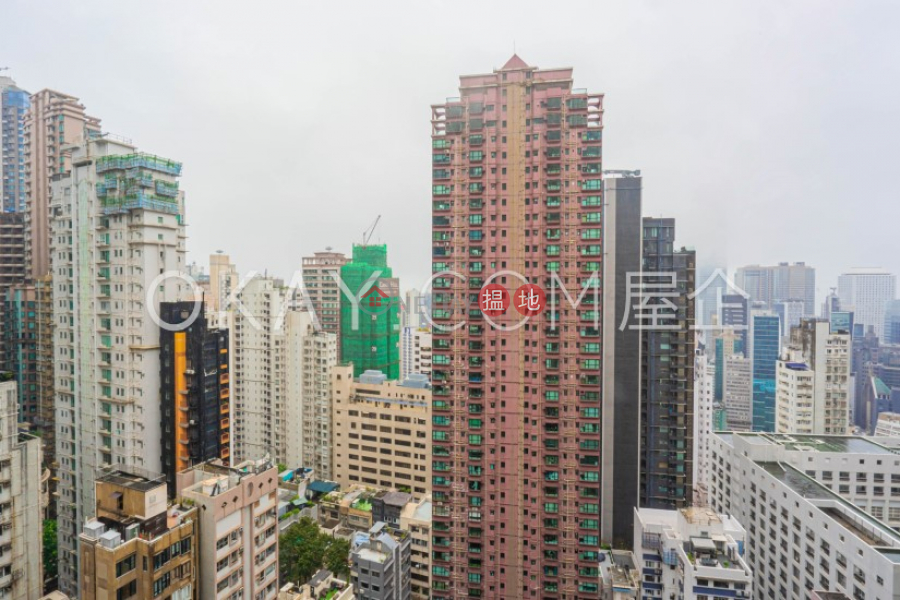 HK$ 28,000/ month | Peach Blossom | Western District Stylish 2 bedroom on high floor | Rental