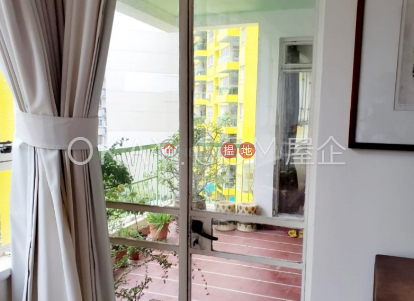 Efficient 3 bedroom with balcony & parking | Rental | Panorama 全景大廈 Rental Listings