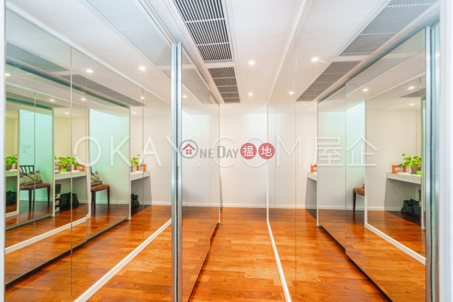 HK$ 32M | House 1 Clover Lodge Sai Kung Unique house with rooftop, balcony | For Sale